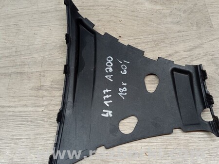 ФОТО Кронштейн кріплення направляюча переднього бампера лівий для Mercedes-Benz A-klasse Київ