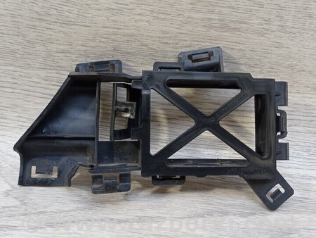 ФОТО Кронштейн радиатора для Mercedes-Benz A-klasse Київ