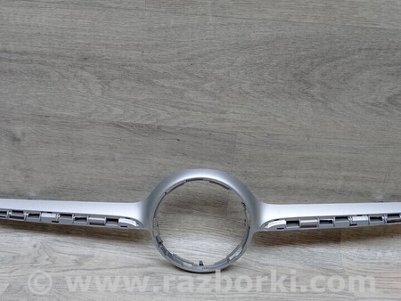 ФОТО Молдинг решетки радиатора переднего бампера для Mercedes-Benz A-klasse Київ