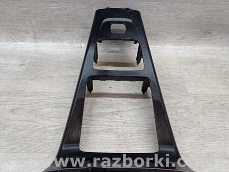 ФОТО Накладка обшивка рамка центральної консолі панелі приладів для Mercedes-Benz A-klasse Київ