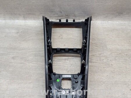 ФОТО Накладка обшивка рамка центральної консолі панелі приладів для Mercedes-Benz A-klasse Київ