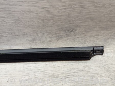 ФОТО Уплотнитель резинка двери задняя левой для Mercedes-Benz A-klasse Київ