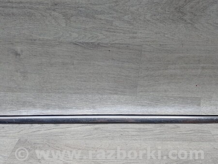 ФОТО Ущільнювач скла передніх правих дверей для Mercedes-Benz A-klasse Київ