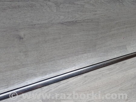 ФОТО Ущільнювач скла передніх правих дверей для Mercedes-Benz A-klasse Київ