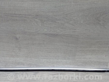 ФОТО Ущільнювач скла передніх правих дверей для Mercedes-Benz A-klasse Київ