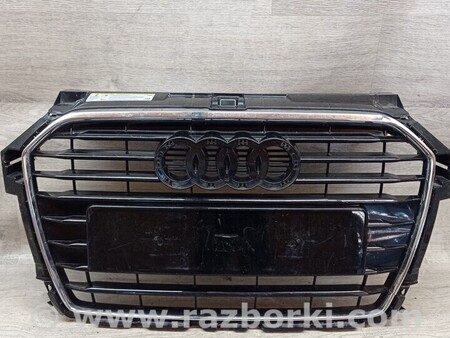 ФОТО Решетка радиатора бампера переднего для Audi (Ауди) A1 8XA (12.2011-11.2016) Киев