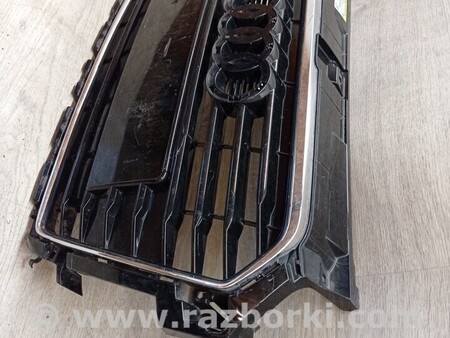 ФОТО Решетка радиатора бампера переднего для Audi (Ауди) A1 8XA (12.2011-11.2016) Киев