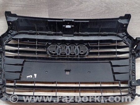 ФОТО Решетка радиатора бампера переднего для Audi (Ауди) A1 8XA (12.2011-11.2016) Киев