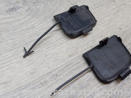 ФОТО Заглушка бампера буксировочного крюка передняя для Audi (Ауди) A3 8P1, 8PA, 8P7 (03.2003-12.2013) Киев