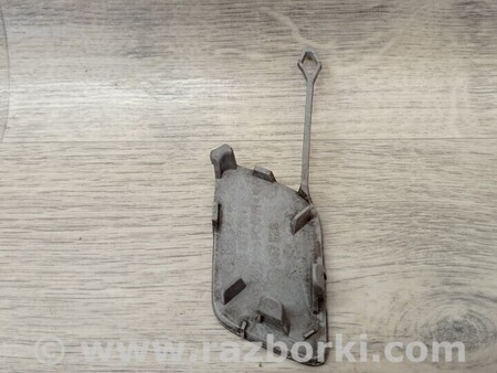 ФОТО Заглушка бампера буксировочного крюка передняя для Audi (Ауди) A3 8P1, 8PA, 8P7 (03.2003-12.2013) Киев