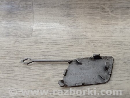 ФОТО Заглушка бампера буксировочного крюка передняя для Audi (Ауди) A3 8P1, 8PA, 8P7 (03.2003-12.2013) Киев