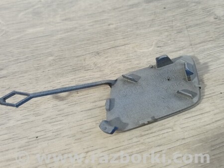 ФОТО Заглушка бампера буксировочного крюка передняя для Audi (Ауди) A3 8P1, 8PA, 8P7 (03.2003-12.2013) Киев