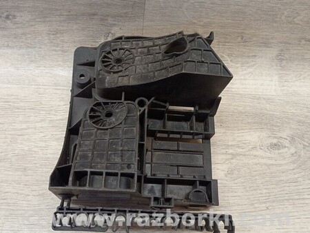 ФОТО Корпус блоку запобіжників для Audi (Ауди) A3 8P1, 8PA, 8P7 (03.2003-12.2013) Киев