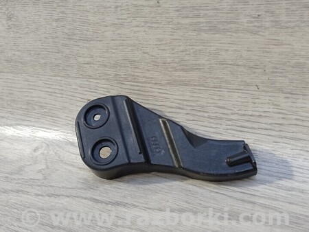 ФОТО Кронштейн бампера задней правий для Audi (Ауди) A3 8P1, 8PA, 8P7 (03.2003-12.2013) Киев