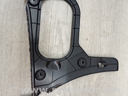 ФОТО Кронштейн кріплення направляюча заднього бампера права для Audi (Ауди) A3 8P1, 8PA, 8P7 (03.2003-12.2013) Киев