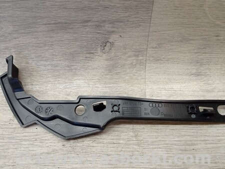 ФОТО Кронштейн кріплення направляюча заднього бампера правий Седан для Audi (Ауди) A3 8P1, 8PA, 8P7 (03.2003-12.2013) Киев