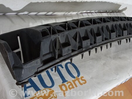 ФОТО Кронштейн напрямна заднього бампера для Audi (Ауди) A3 8P1, 8PA, 8P7 (03.2003-12.2013) Киев