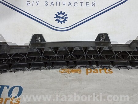 ФОТО Кронштейн напрямна заднього бампера для Audi (Ауди) A3 8P1, 8PA, 8P7 (03.2003-12.2013) Киев