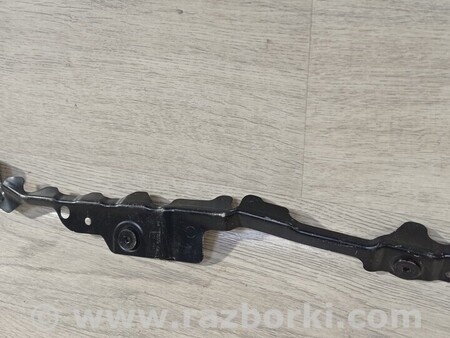 ФОТО Направляющая кронштейн крыла левий для Audi (Ауди) A3 8P1, 8PA, 8P7 (03.2003-12.2013) Киев