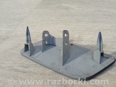 ФОТО Права заглушка омивача фари переднього бампера для Audi (Ауди) A3 8P1, 8PA, 8P7 (03.2003-12.2013) Киев