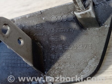 ФОТО Права заглушка омивача фари переднього бампера для Audi (Ауди) A3 8P1, 8PA, 8P7 (03.2003-12.2013) Киев