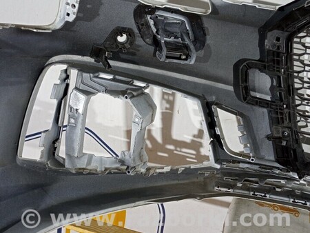 ФОТО Бампер передний для Audi (Ауди) A4 B9 - 8W2, 8W5 (06.2015-...) Киев