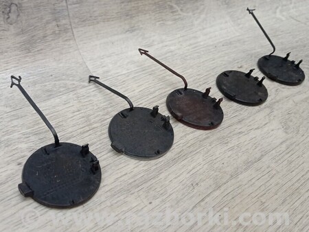 ФОТО Заглушка бампера буксировочного крюка передняя для Audi (Ауди) A4 B9 - 8W2, 8W5 (06.2015-...) Киев