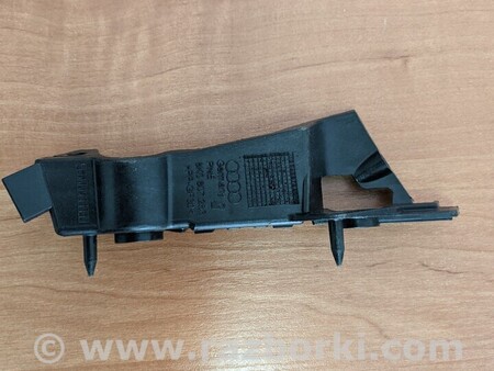 ФОТО Кронштейн Крепление бампера переднего Левый левое для Audi (Ауди) A4 B9 - 8W2, 8W5 (06.2015-...) Киев