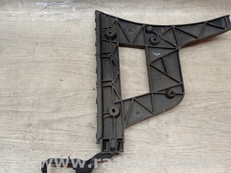 ФОТО Кронштейн кріплення направляюча заднього бампера лівий для Audi (Ауди) A4 B9 - 8W2, 8W5 (06.2015-...) Киев