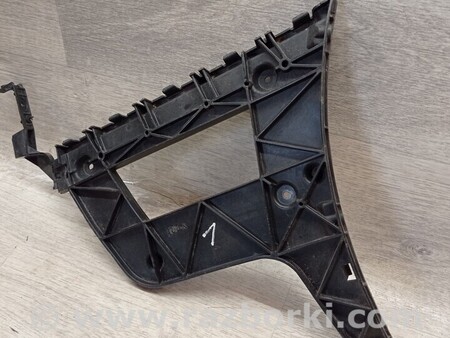 ФОТО Кронштейн кріплення направляюча заднього бампера правий для Audi (Ауди) A4 B9 - 8W2, 8W5 (06.2015-...) Киев