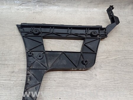 ФОТО Кронштейн кріплення направляюча заднього бампера правий для Audi (Ауди) A4 B9 - 8W2, 8W5 (06.2015-...) Киев