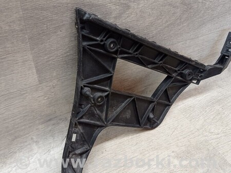 ФОТО Кронштейн кріплення направляюча заднього бампера правий для Audi (Ауди) A4 B9 - 8W2, 8W5 (06.2015-...) Киев