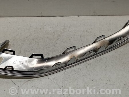 ФОТО Накладка решетка бампера правая для Audi (Ауди) A4 B9 - 8W2, 8W5 (06.2015-...) Киев