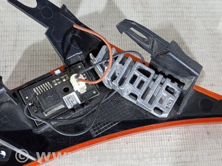 ФОТО Повторитель поворота правую фару Повторювач повороту для Audi (Ауди) A4 B9 - 8W2, 8W5 (06.2015-...) Киев