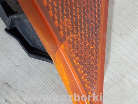 ФОТО Повторитель поворота правую фару Повторювач повороту для Audi (Ауди) A4 B9 - 8W2, 8W5 (06.2015-...) Киев