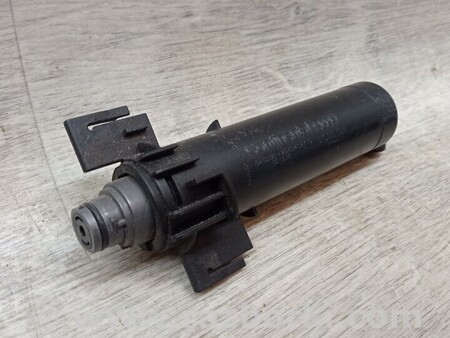 ФОТО Форсунка омивача фари передньої лівої для Audi (Ауди) A4 B9 - 8W2, 8W5 (06.2015-...) Киев