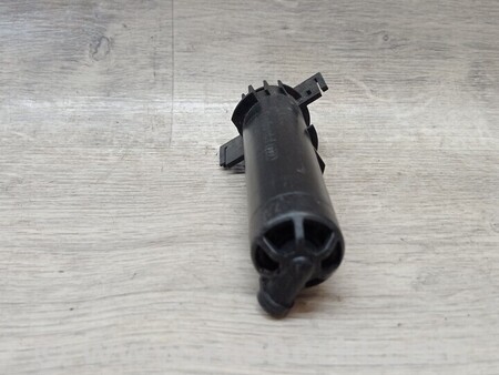 ФОТО Форсунка омивача фари передньої лівої для Audi (Ауди) A4 B9 - 8W2, 8W5 (06.2015-...) Киев