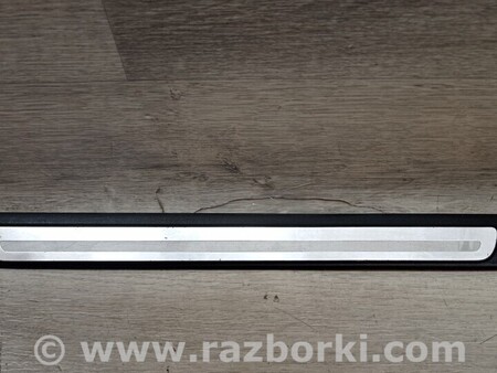 ФОТО Накладка порога внутрішня передня ліва для Audi (Ауди) A5 8T (03.2007-11.2016) Киев