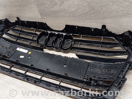 ФОТО Решетка радиатора бампера переднего центральная для Audi (Ауди) A5 8T (03.2007-11.2016) Киев