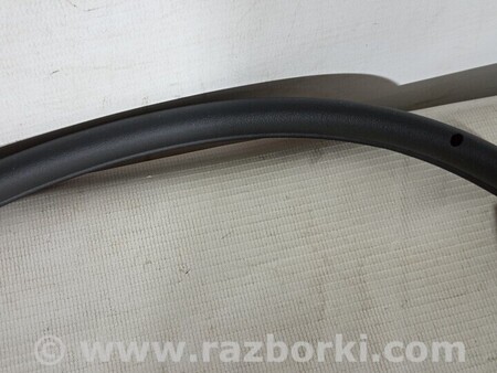 ФОТО Ущільнювач гумка дверцята для Audi (Ауди) A5 8T (03.2007-11.2016) Киев