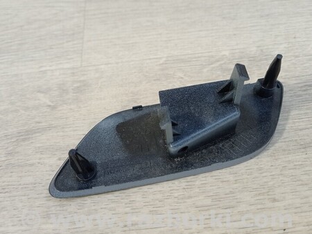 ФОТО Заглушка омивателя фар правая передняя для Audi (Ауди) A6 C6 (02.2004-12.2010) Киев