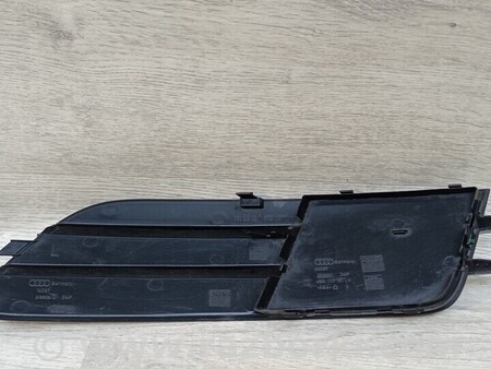 ФОТО Заглушка противотуманных фар бампера переднего левая для Audi (Ауди) A6 C6 (02.2004-12.2010) Киев