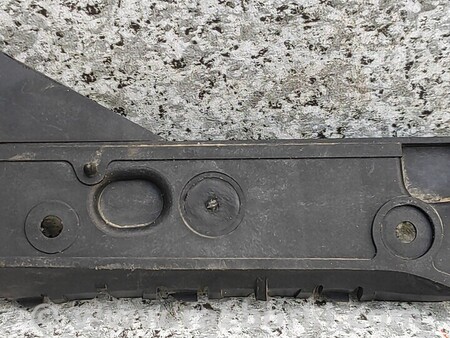 ФОТО Кронштейн бампера переднего правый для Audi (Ауди) A6 C6 (02.2004-12.2010) Киев