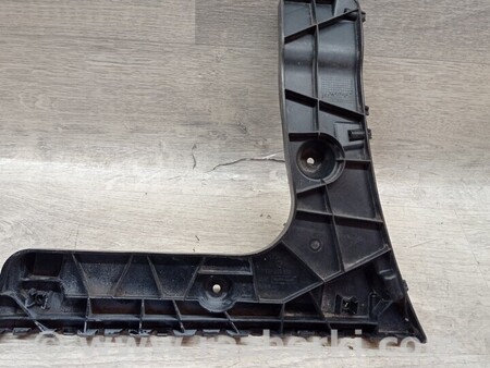 ФОТО Кронштейн кріплення направляюча заднього бампера лівий для Audi (Ауди) A6 C6 (02.2004-12.2010) Київ