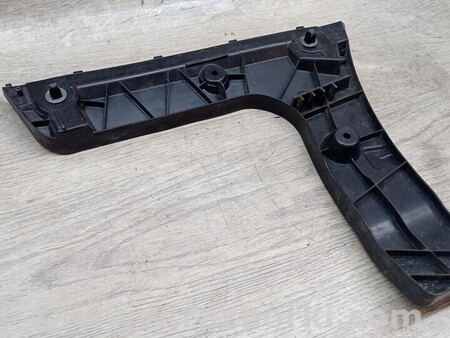 ФОТО Кронштейн кріплення направляюча заднього бампера лівий для Audi (Ауди) A6 C6 (02.2004-12.2010) Київ