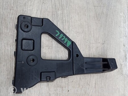 ФОТО Кронштейн кріплення направляюча переднього бампера лівий для Audi (Ауди) A6 C6 (02.2004-12.2010) Київ