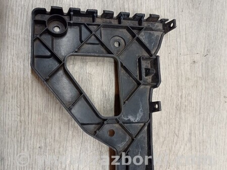 ФОТО Кронштейн кріплення направляюча переднього бампера лівий для Audi (Ауди) A6 C6 (02.2004-12.2010) Київ