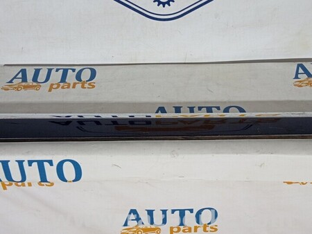 ФОТО Молдинг двері передньої правої для Audi (Ауди) A6 C6 (02.2004-12.2010) Киев