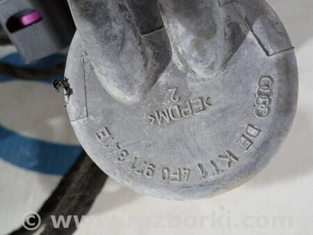 ФОТО Проведення дверей передньої правої для Audi (Ауди) A6 C6 (02.2004-12.2010) Киев