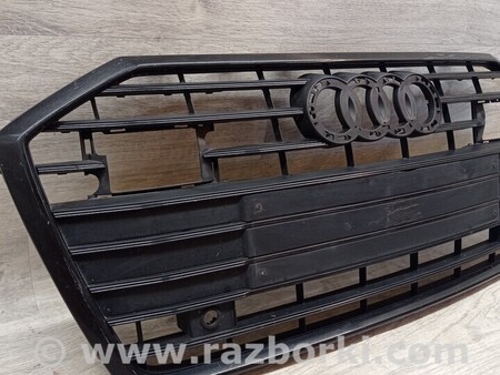 ФОТО Решетка радиатора бампера переднего дефект для Audi (Ауди) A6 C6 (02.2004-12.2010) Киев